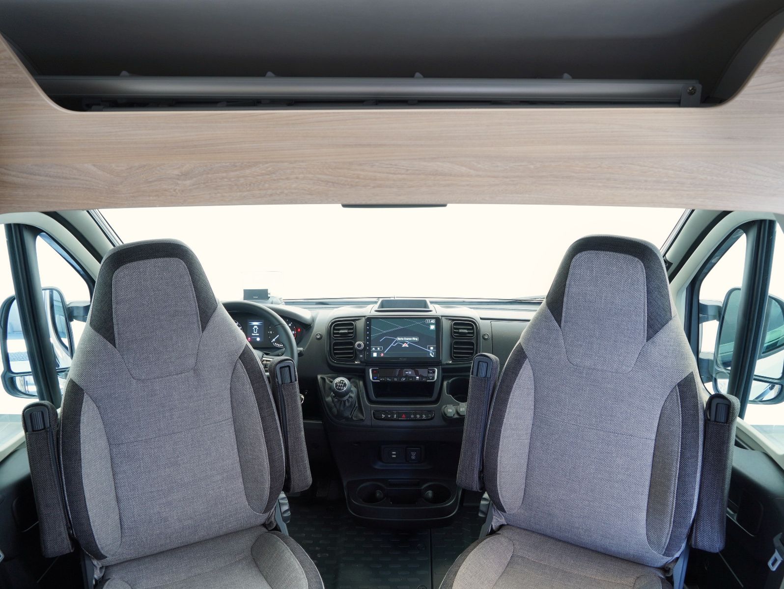 Fahrzeugabbildung Knaus BOXLIFE PRO / 540 ROAD Aufstelldach/Markise