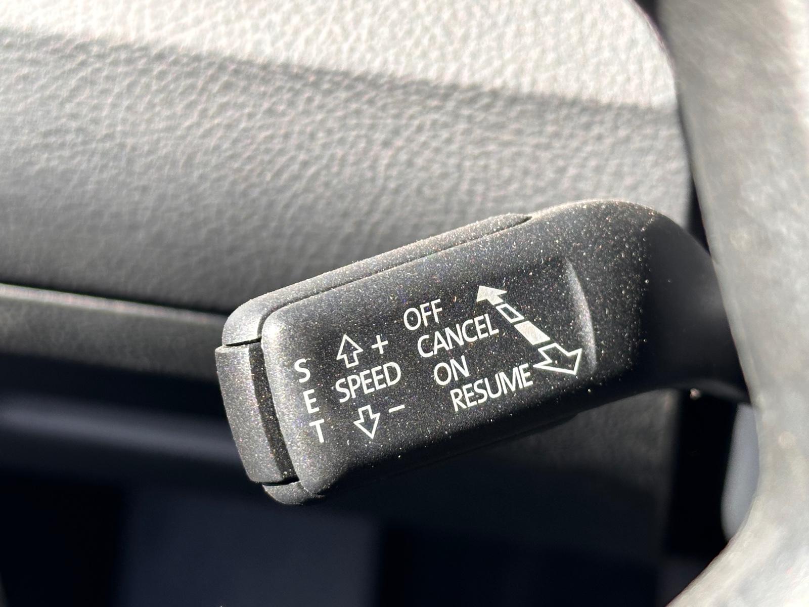 Volkswagen Passat 2009 — photo 9