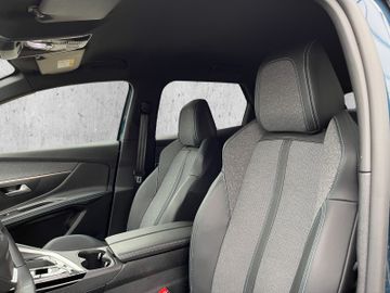 Peugeot 3008 Allure Pack PT 130 Navi+SHZ+Carplay+RFK+LM