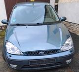 Ford Focus Limousine Ghia - Ford Focus aus 2003: Ghia