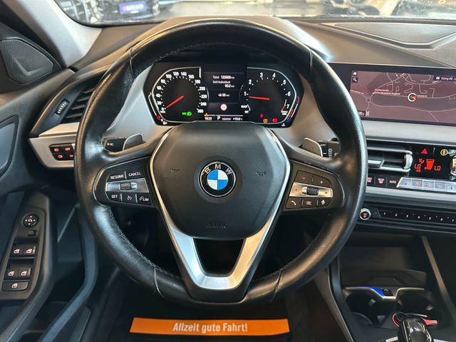 BMW 120 i *HEAD-UP*StandHZ*AHK*SPORT*2-ZONEN*CARPLAY