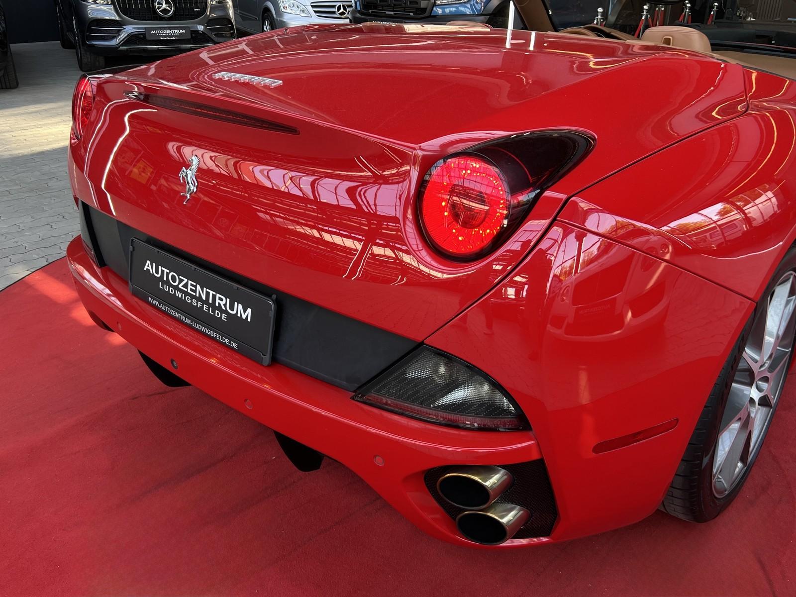 FERRARI CALIFORNIA F1 CAM / GPS / LED / | 489 ch | BVA