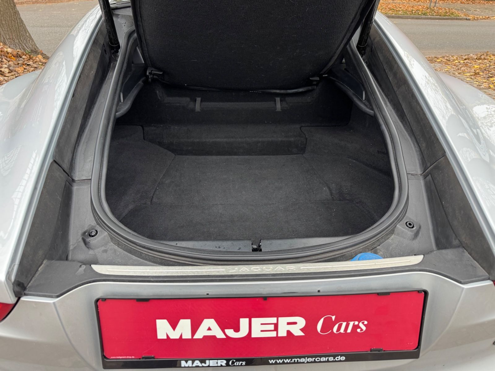 Fahrzeugabbildung Jaguar F-Type*PANO*CAM*XENON*MEMORY*LEDER