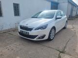 Peugeot 308 Allure - Peugeot 308: Weiß