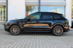 PORSCHE Cayenne / SPORT DESIGN PAKET / BOSE / MEMORY