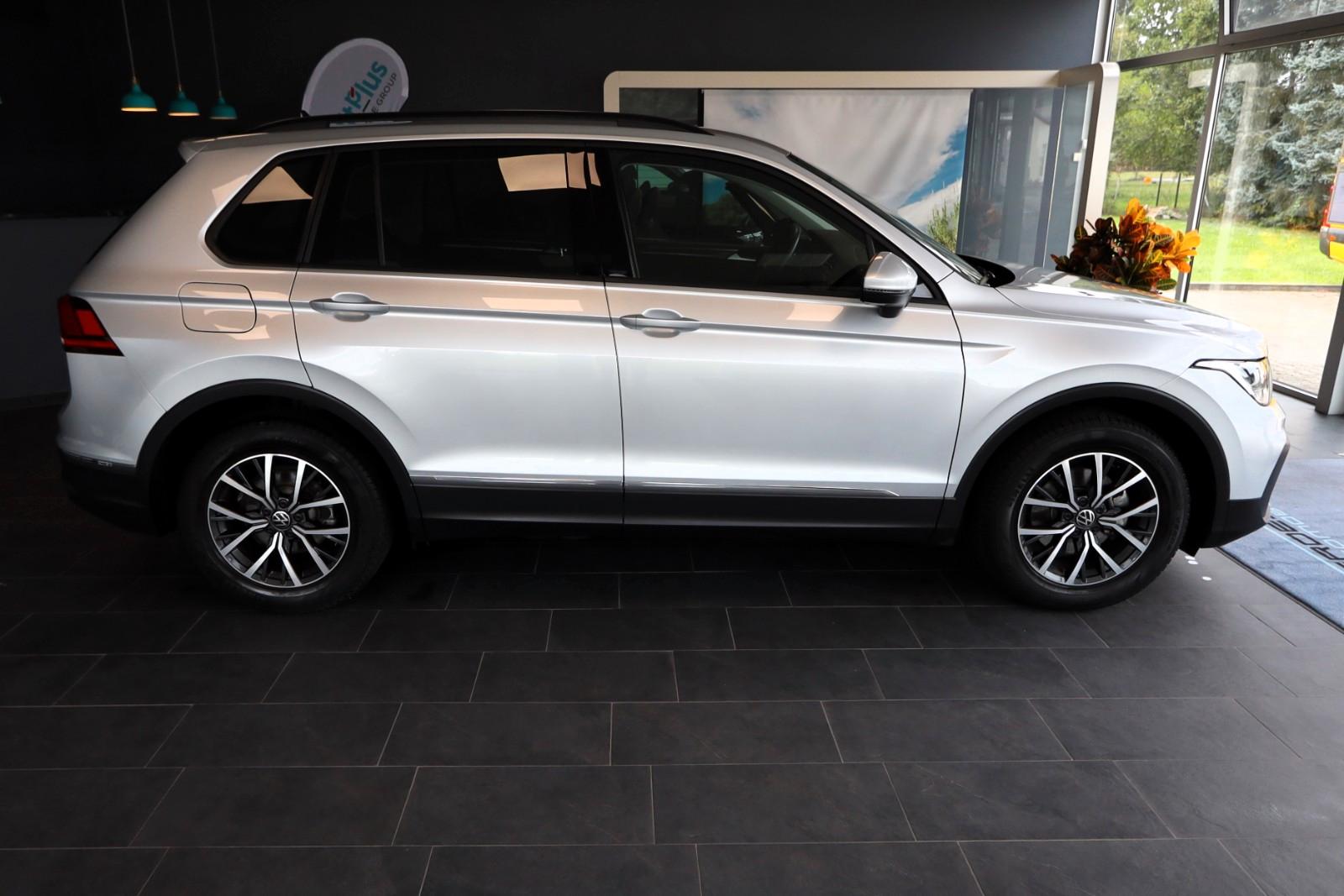Volkswagen Tiguan 1.5 TSI Life 1.Hand 360° STHZ AHK NAVI, миниатюра 4