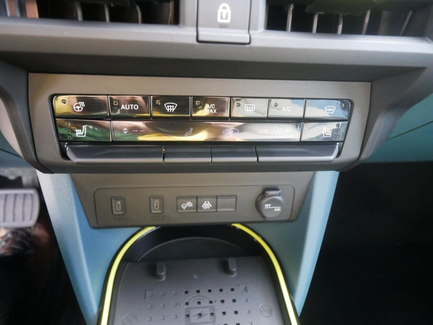 Fiat Grande Panda LA PRIMA HYBRID 1.2 eDCT 110 PS WIN