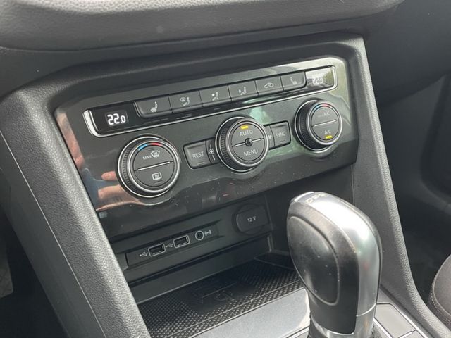 Volkswagen Tiguan 1.5 TSI DSG Comfortline *AHK*LED*NAV*ACC*