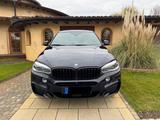 BMW X6 xDrive40d M-Paket Head-UpSoft-Close 360Kamera - blaue BMW X6