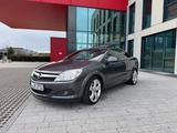 Opel Astra H Twintop 1.9 CDTI sehr gepflegt - Opel Astra mit Diesel-Antrieb: Cabrio