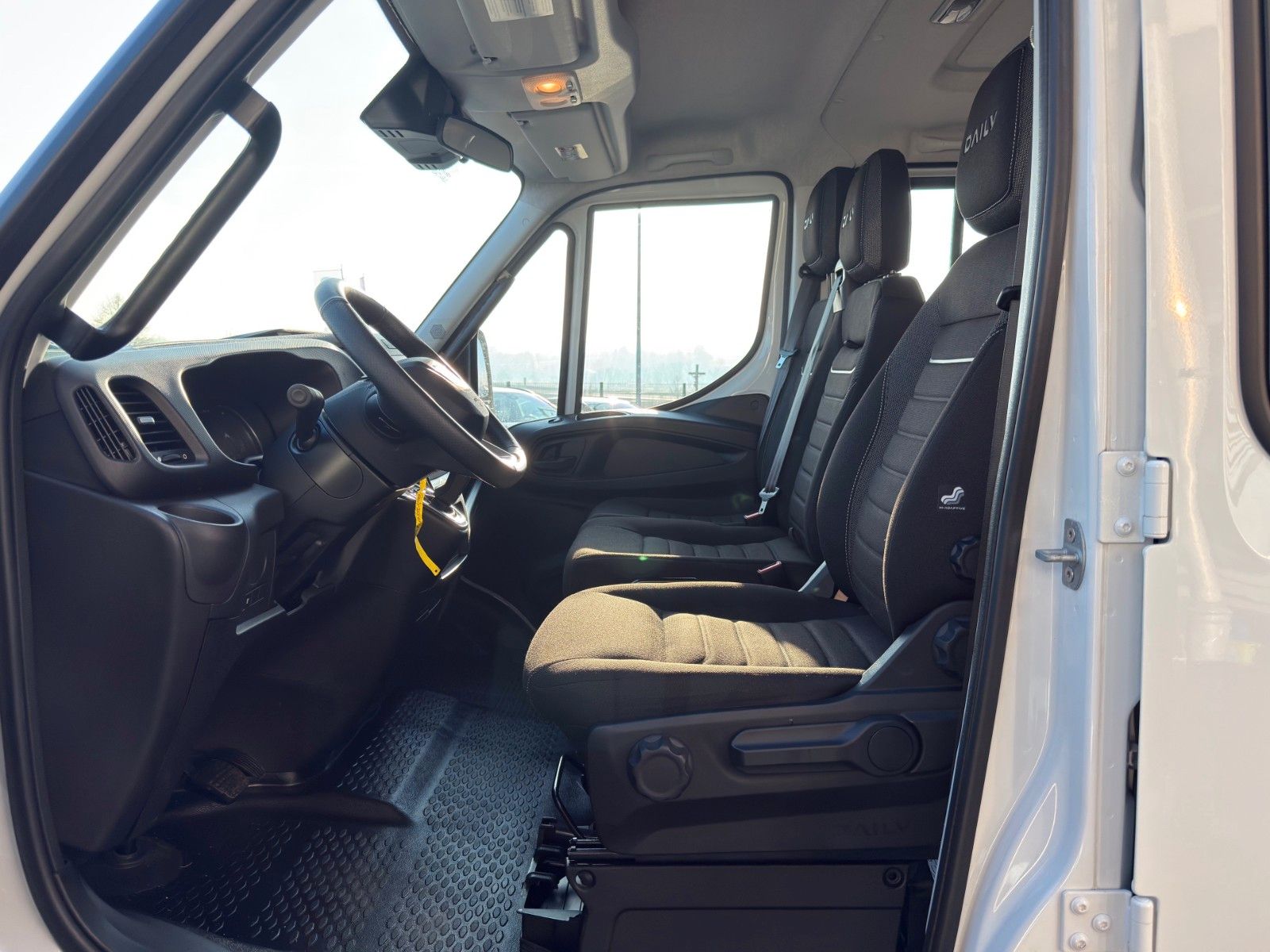 Fahrzeugabbildung Iveco Daily 35S16 A8 *R3.450mm*Automatik*AHK*Standh*