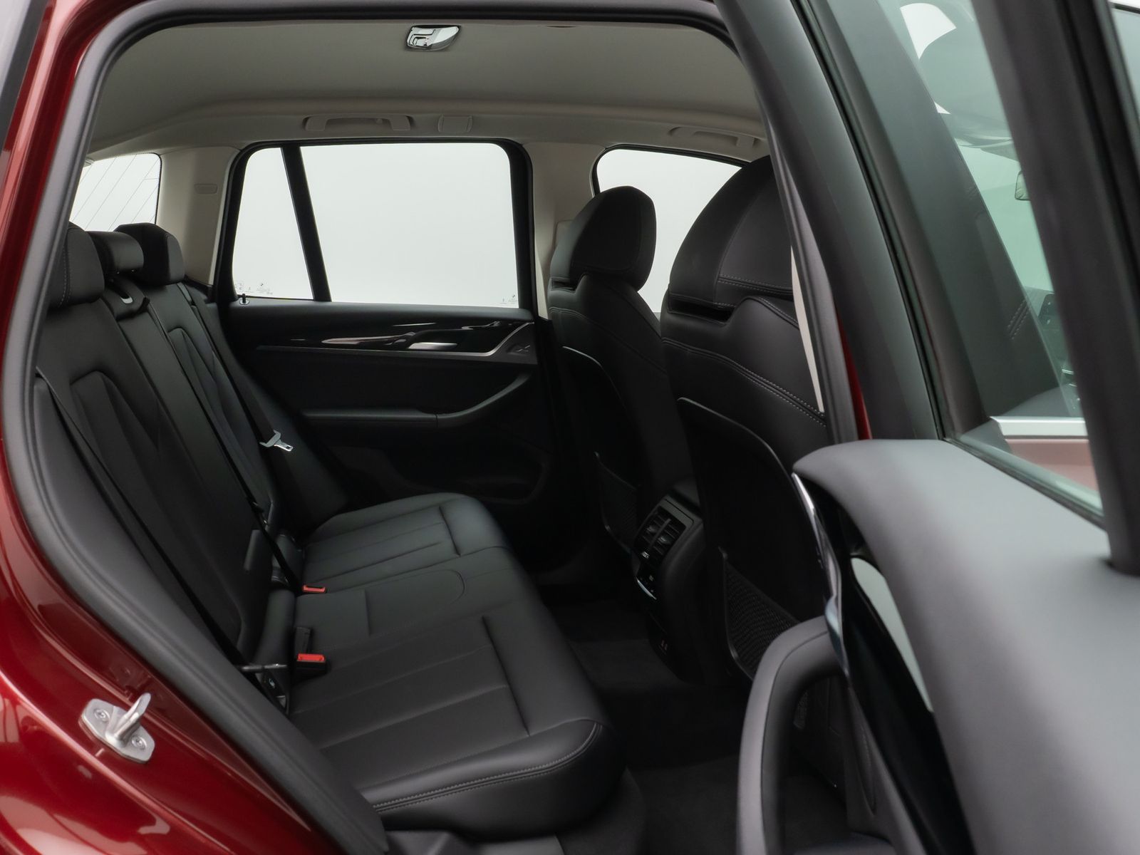 Fahrzeugabbildung BMW X3 xD30e Laser Kamera HUD DAB HiFi AHK Komfort