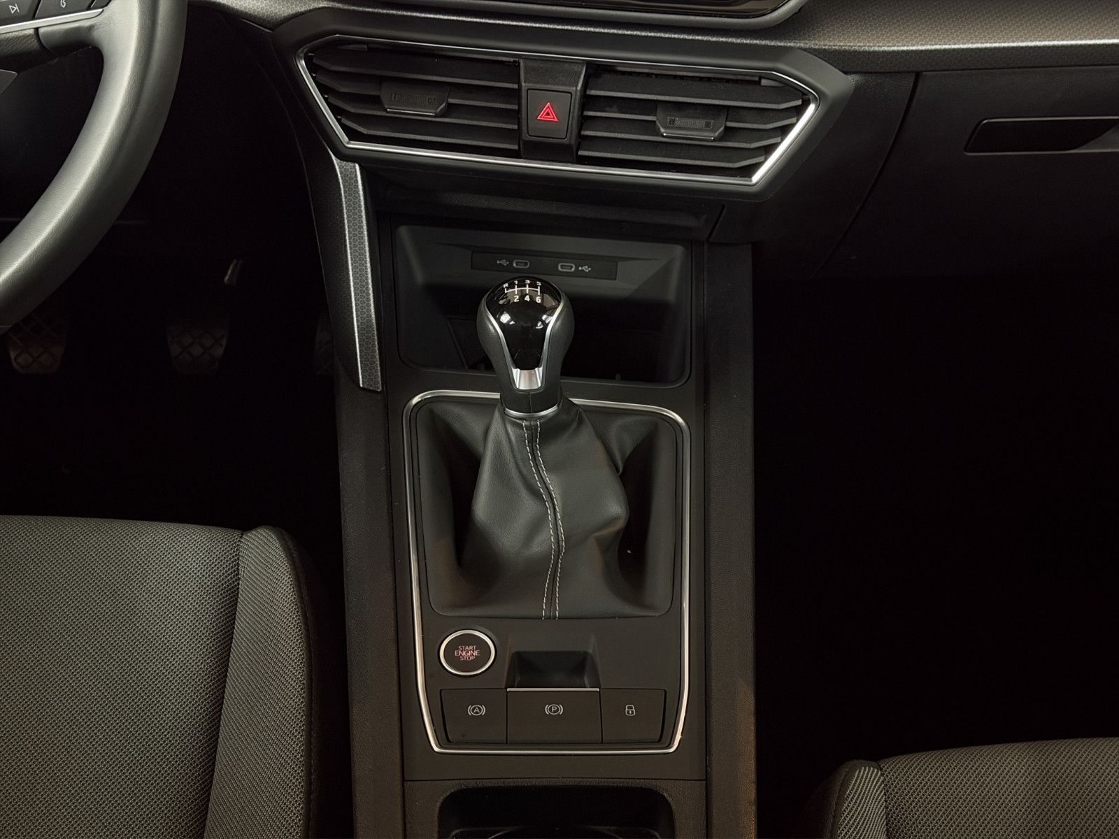 Fahrzeugabbildung SEAT Leon Sportstourer 1.5 TSI 85 kW Style*CarPlay*