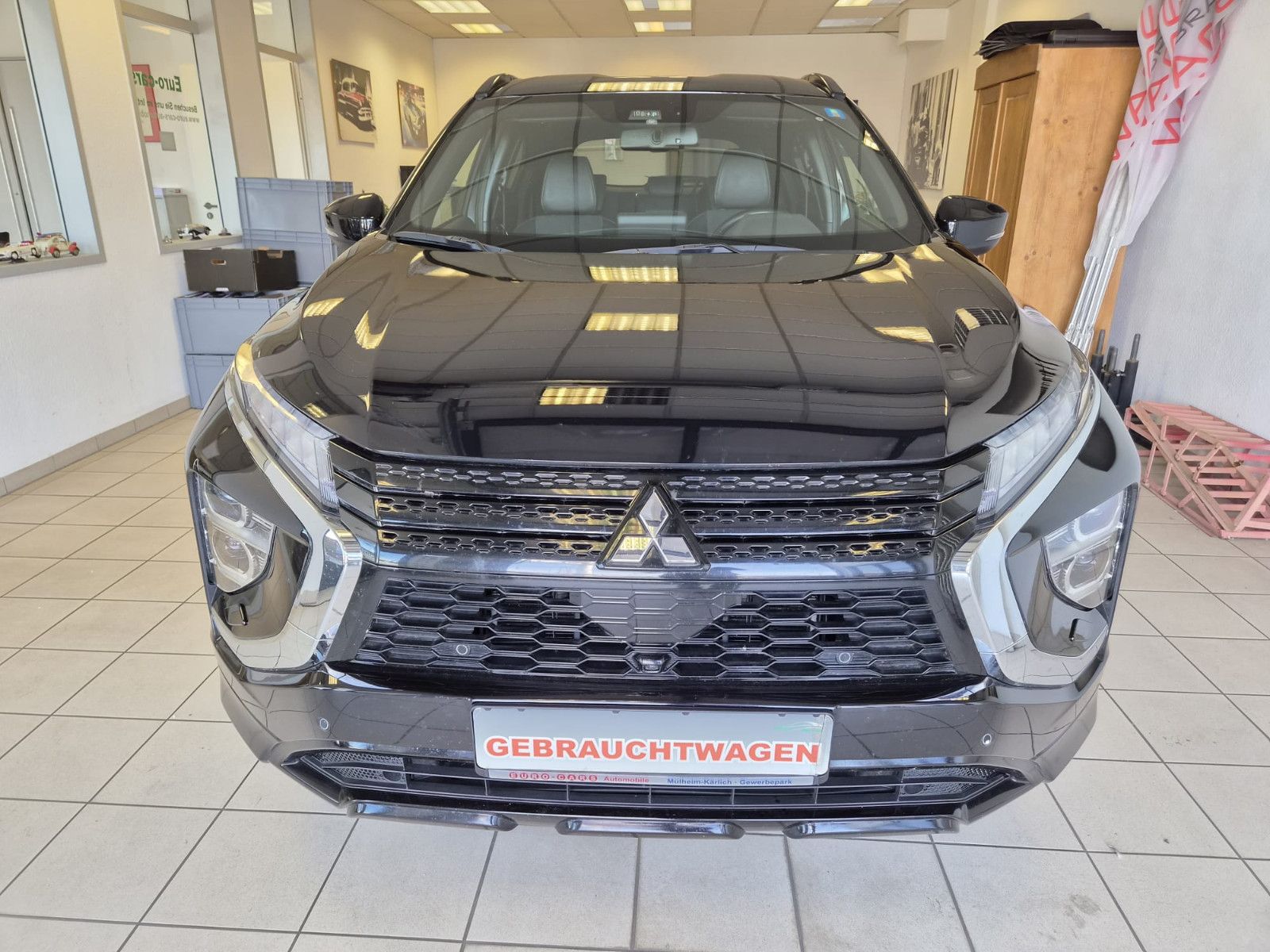 Fahrzeugabbildung Mitsubishi Eclipse Cross Plus Select Hybrid 4WD