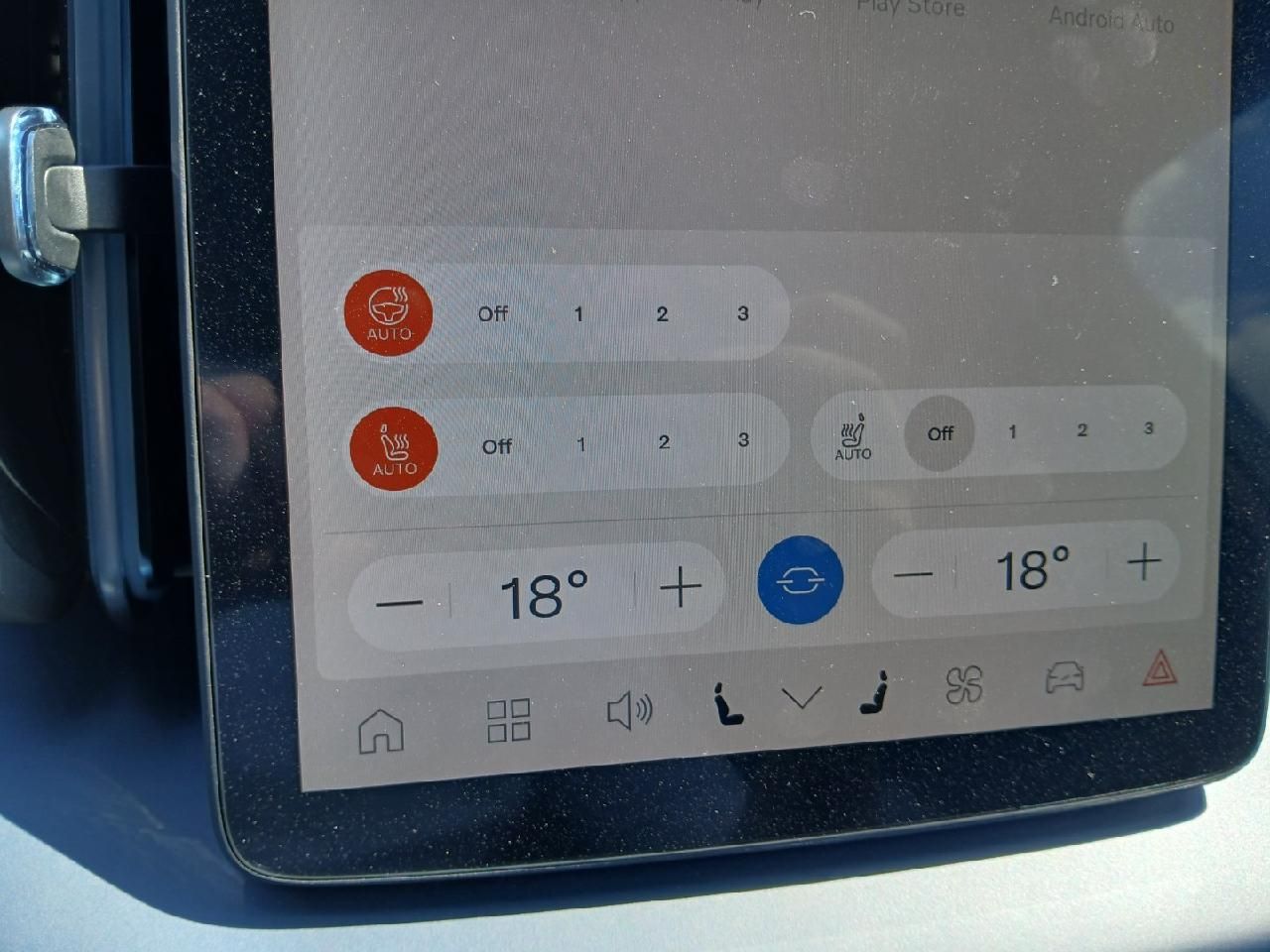 Fahrzeugabbildung Volvo EX30 Ultra 2WD Pure Electric