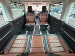 Fahrzeugabbildung Volkswagen T6.1 Multivan Comfortl. 2.0 TDI DSG -APP*AHK*3xK