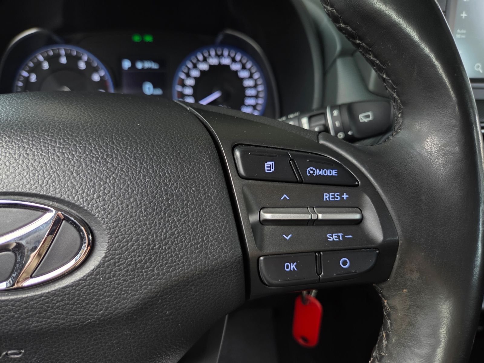 Fahrzeugabbildung Hyundai KONA Trend 1.6 T-GDI 2WD NAVI SHZ LKHZ RFK