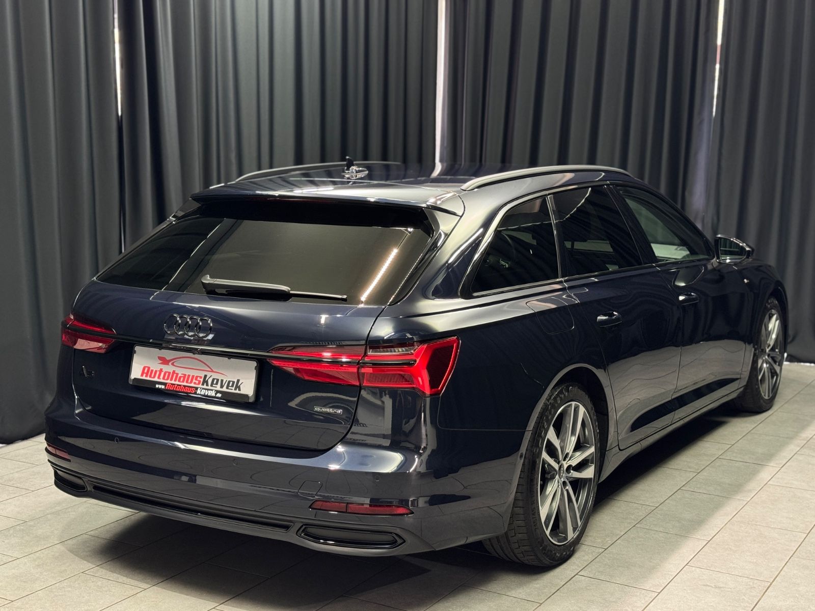 Fahrzeugabbildung Audi A6 Avant 50 TDI quattro 3xS-LINE|MATRIX|ACC|HEAD