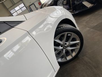 Seat Leon FR *LED*NAVI*SZHZ*TEMPOMAT*SPORTSITZE*TOUCH