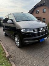 Volkswagen T6 Multivan - Volkswagen T6 Multivan mit Diesel-Antrieb: Kombi