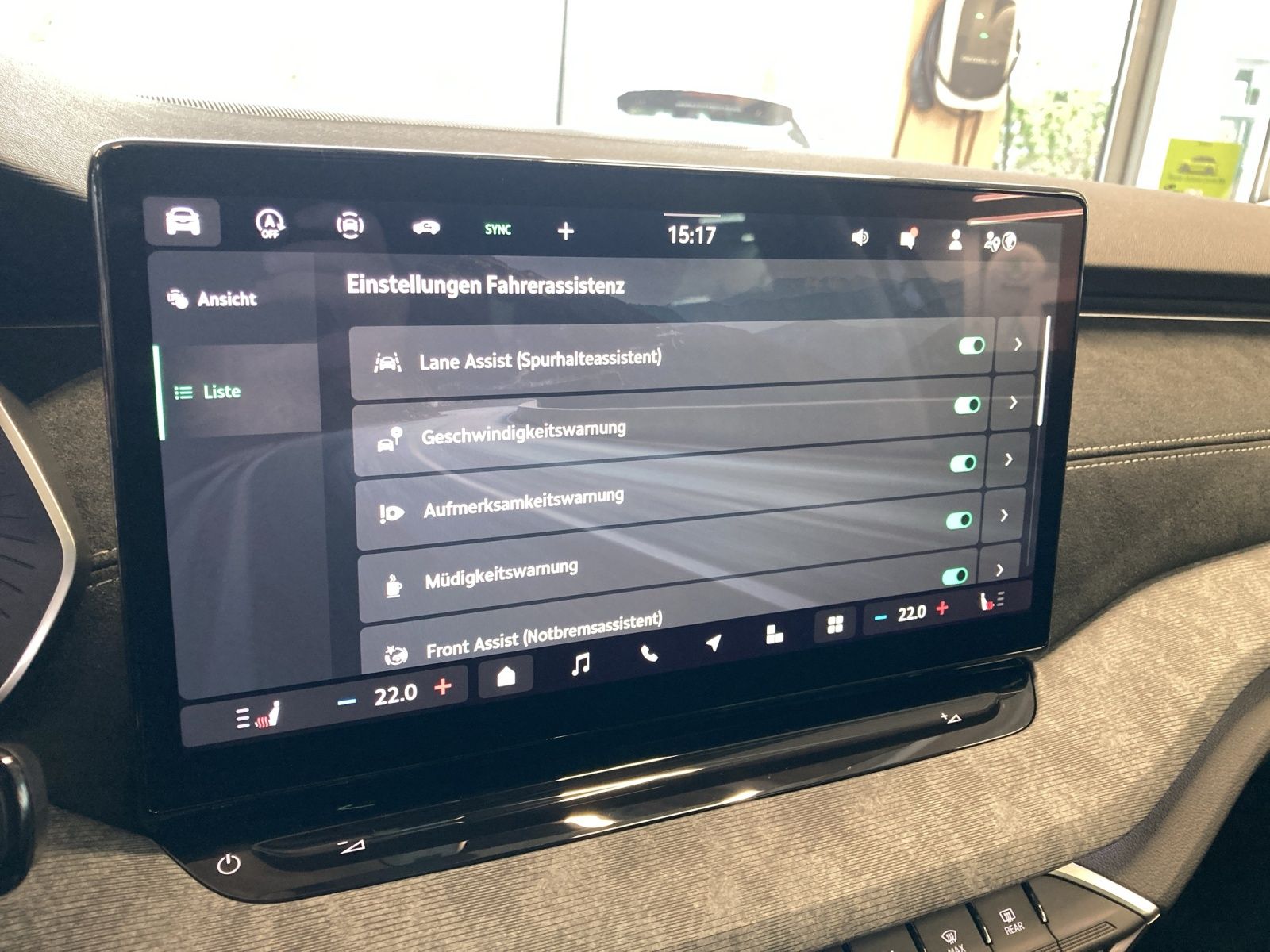 Fahrzeugabbildung SKODA Octavia Combi TDI TOUR DSG ACC MATRIX AHZV