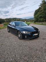 BMW 328I xDrive M-Paket | Gut Ausgestattet - blaue BMW 328