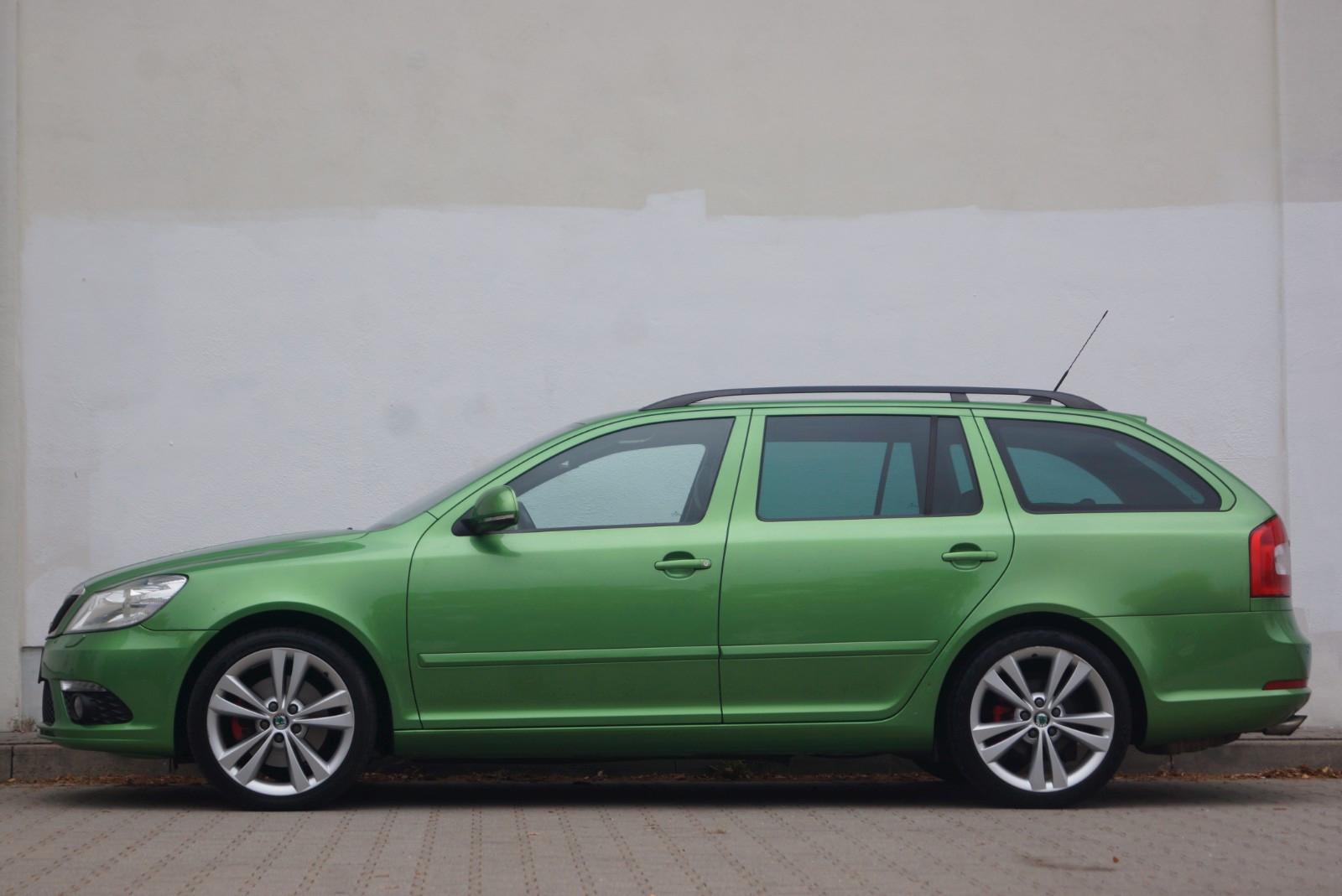 SKODA OCTAVIA COMBI 2.0 RS 200CH - BVM - 1ERE MAIN - TOIT OUVRANT
