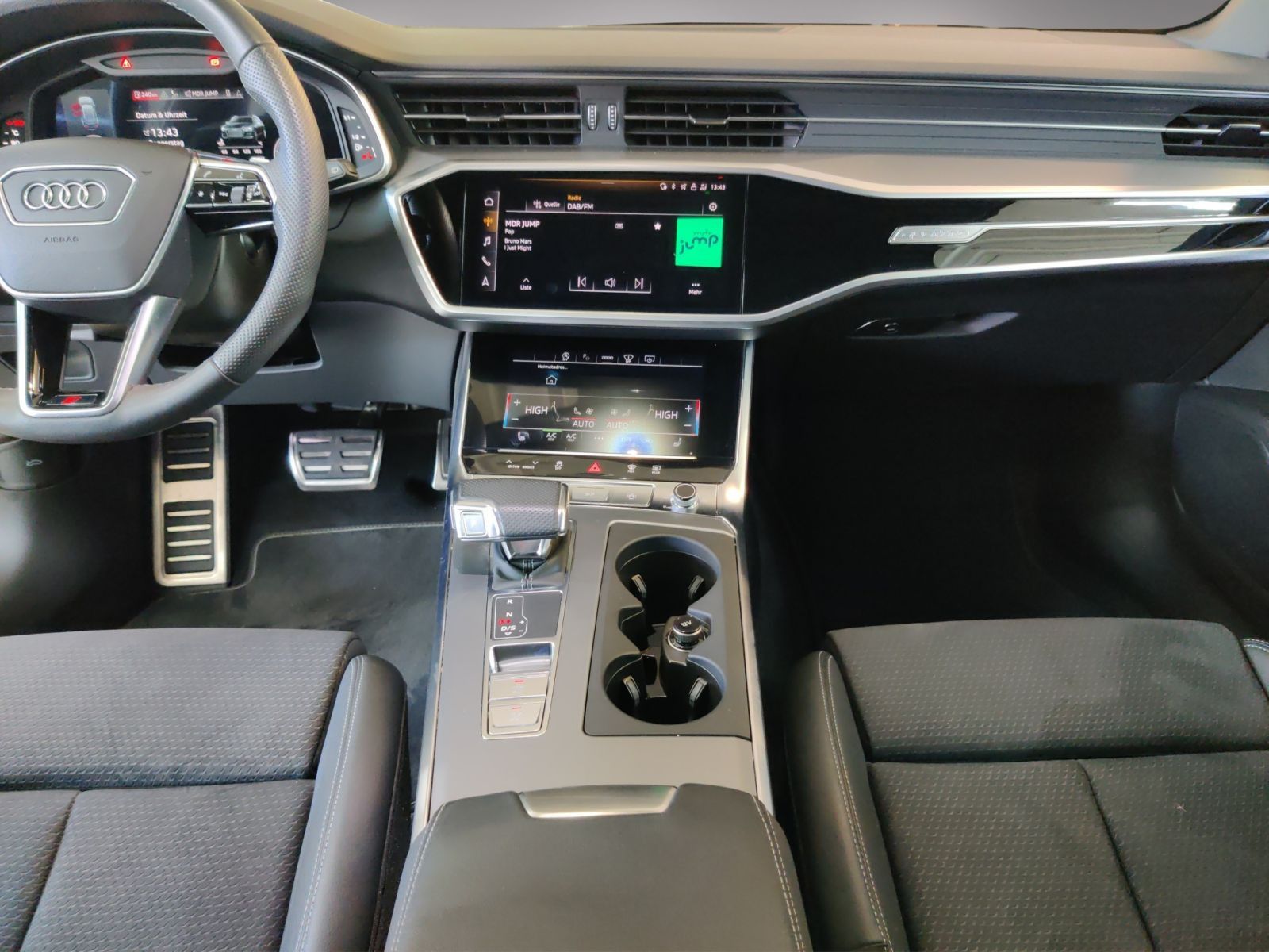 Audi S6 - Bild 12