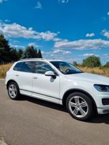 Volkswagen Touareg 3.0 V6 TDI SCR Tiptronic BMT BlueMot... - VW Touareg von privat