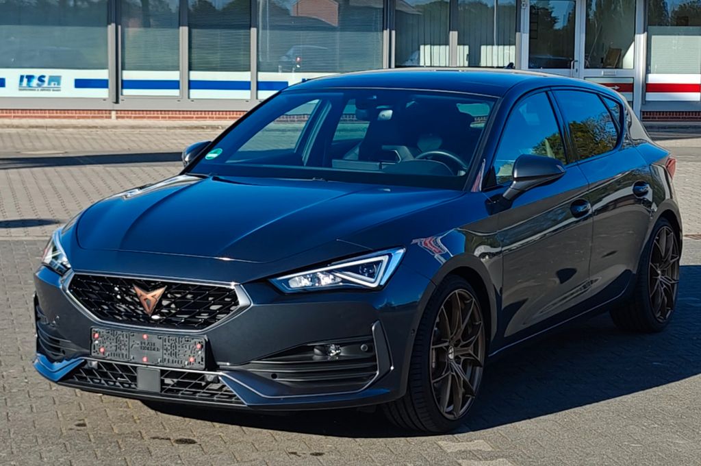 Image of Cupra Leon