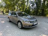 Volkswagen VW Passat B7 2.0TDI 4Motion 4x4 AHK Polnis... - Volkswagen Passat aus 2011: 4motion