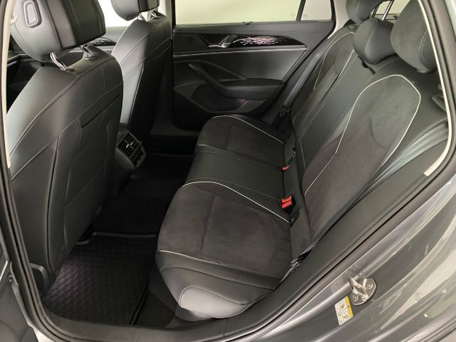 Passat Variant Elegance 2.0 TDI DSG AHK+MATRIX+N