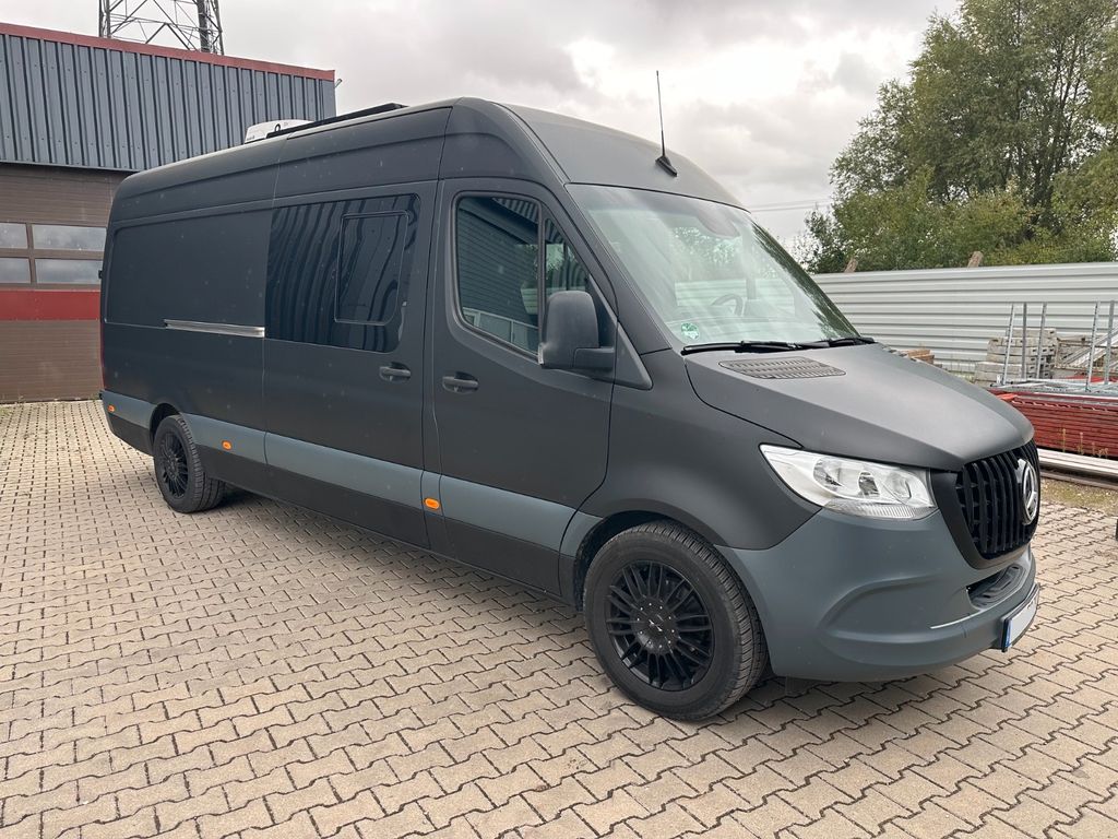 Image of Mercedes-Benz Sprinter
