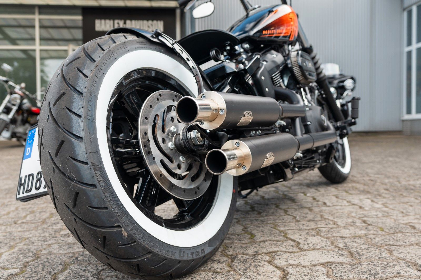 Fahrzeugabbildung Harley-Davidson Softail FXBBS Street Bob - Jekill & Hyde- Bobber