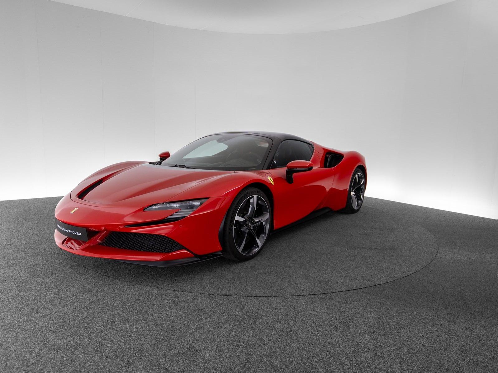 Ferrari SF90 Spider
