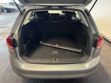 Volkswagen Passat Variant - 4