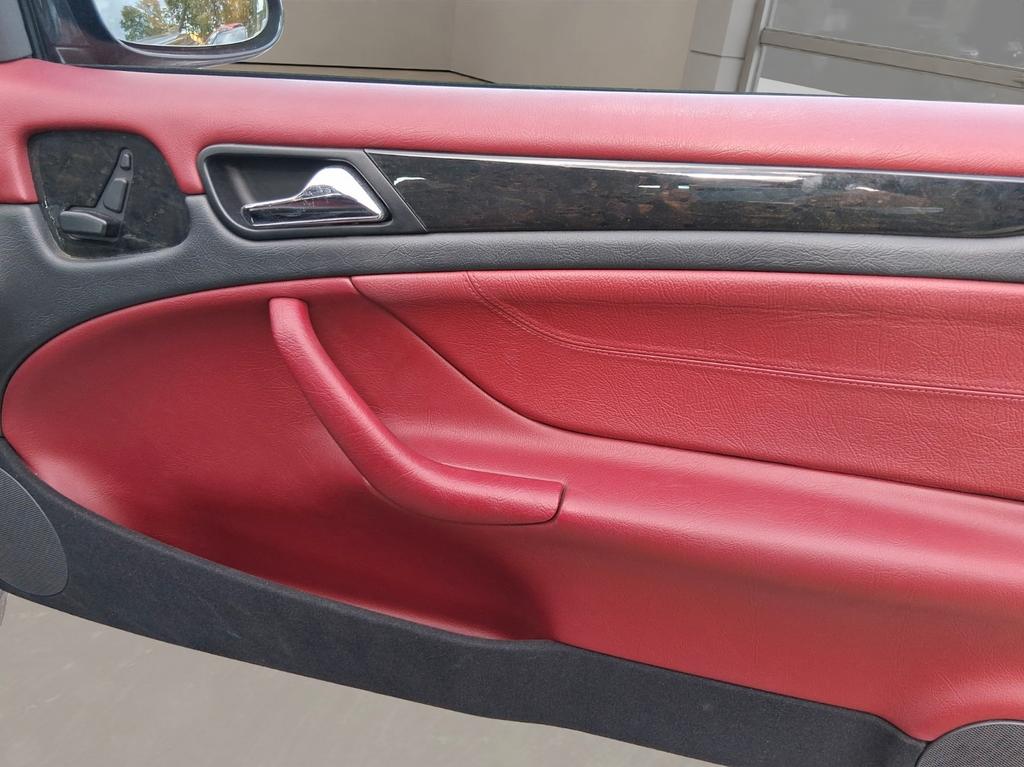 Mercedes-Benz CLK 200