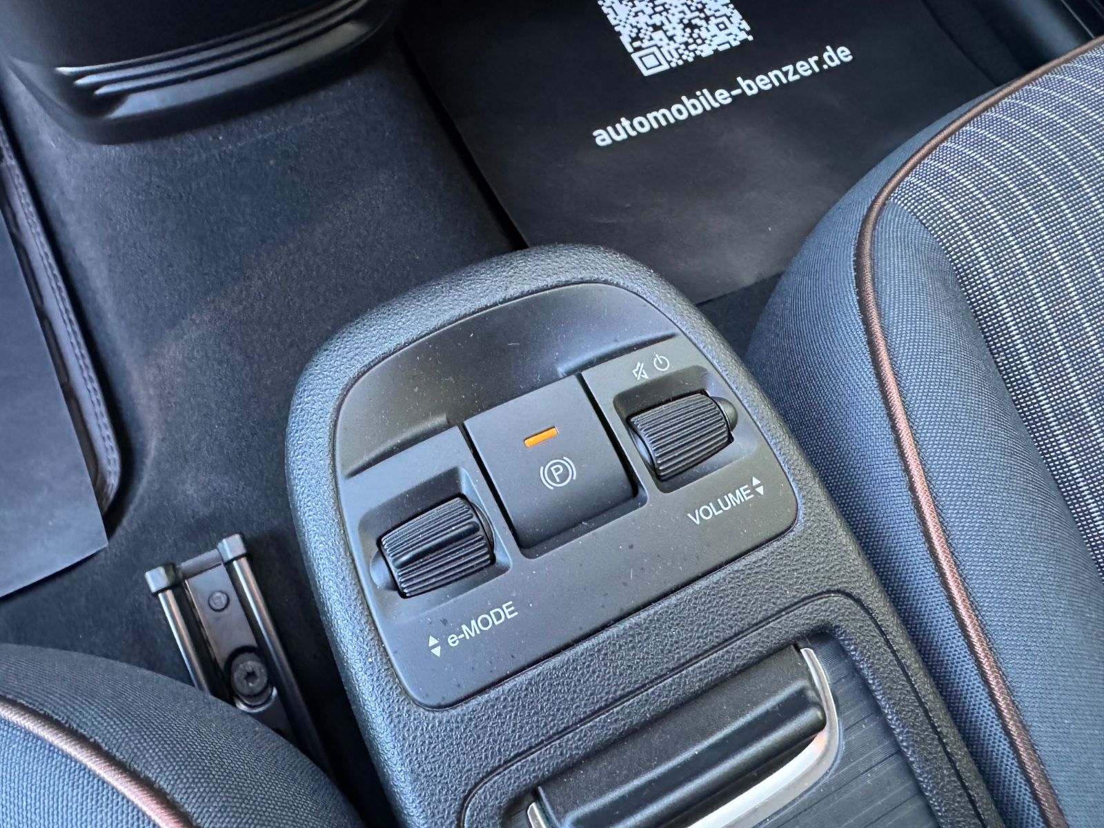 Fahrzeugabbildung Fiat 500 e Icon/42 kWh/Navi/R-Cam/ACC*CarPlay/SHZ/