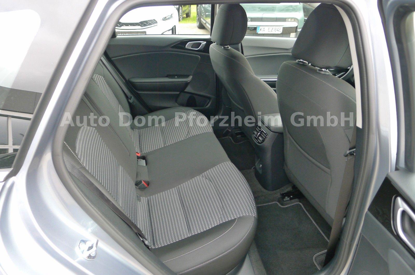 Kia Ceed SW 1.5T DCT Vision / Komfort+