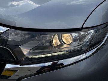 Mitsubishi Outlander - 10