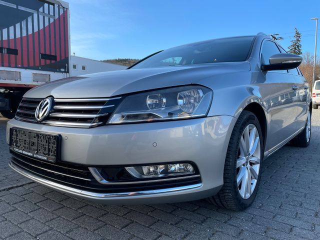 Volkswagen Passat 2.0 TDI HIGH/PDC/8-FACH/PANORAMA/AHK/TOP!