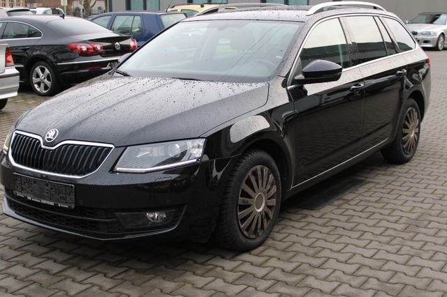 Skoda Octavia 2.0 TDI Combi DSG Navi/Xenon/AHK/SHZ/PDC