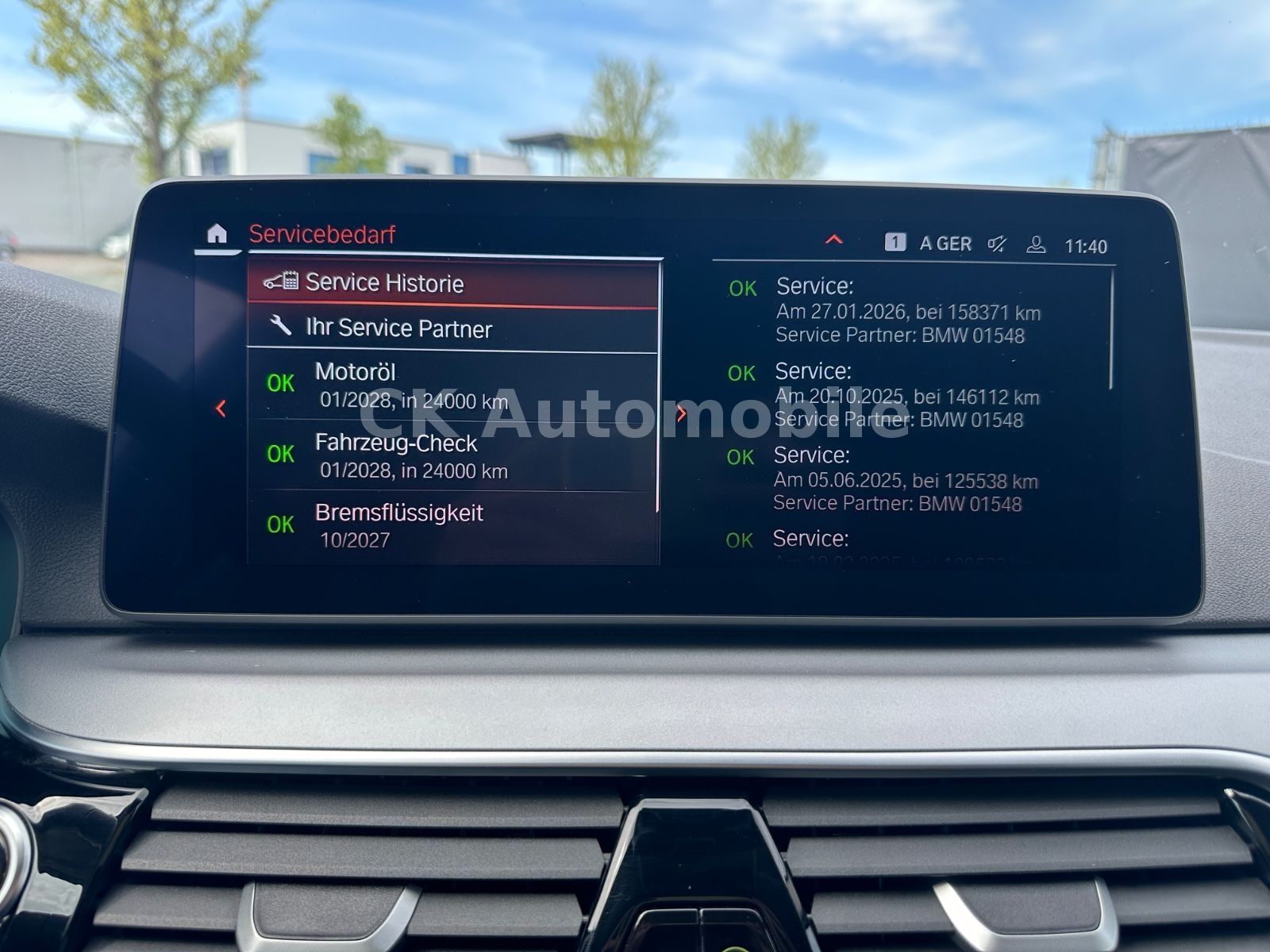 Fahrzeugabbildung BMW 520d Touring/Navi/Leder/Head-Up/Kamera/LED/ACC