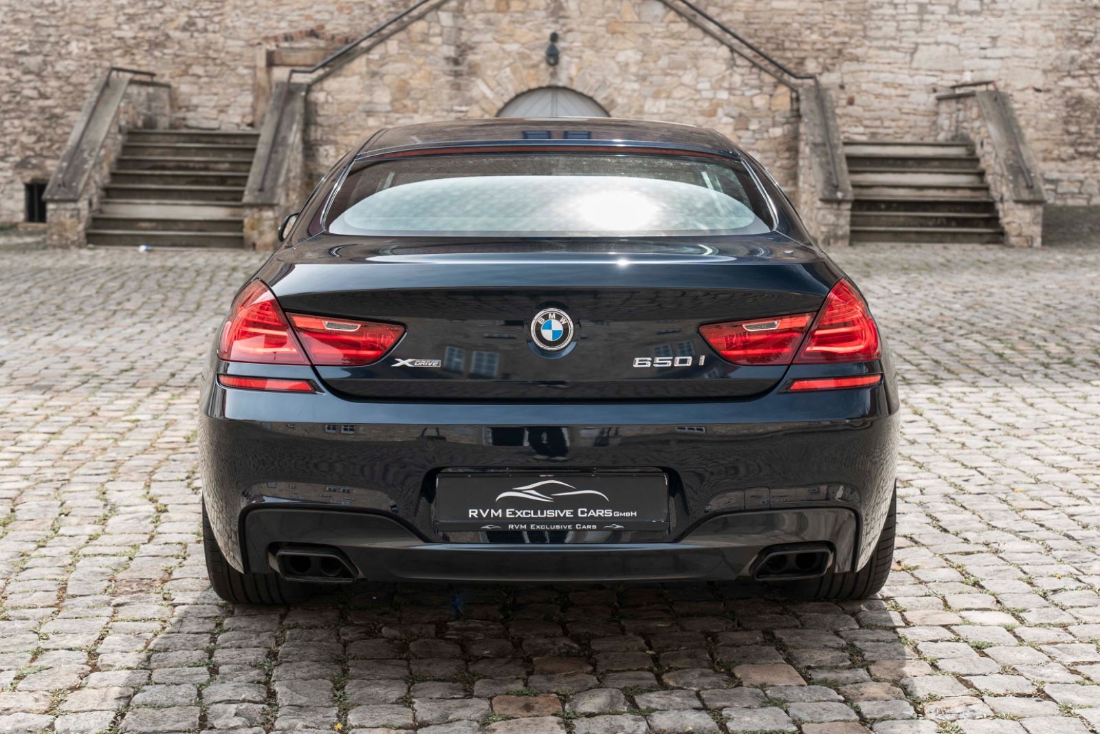 Fahrzeugabbildung BMW 650ix GC M-SPORT MASSAGE HUD H&K KAM CARPLAY
