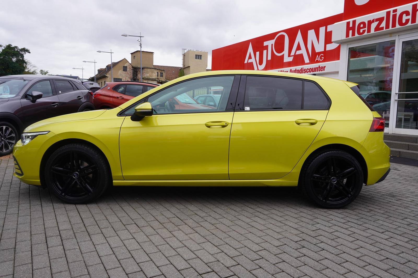 Volkswagen Golf VIII 1.5 TSI Life Navi App-Connect DAB, миниатюра 3