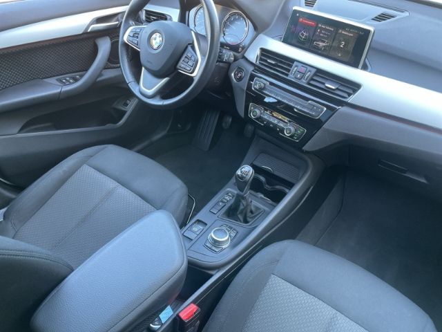 Fahrzeugabbildung BMW X1 sDrive 18i Advantage Panoramadach, Rückfahrka
