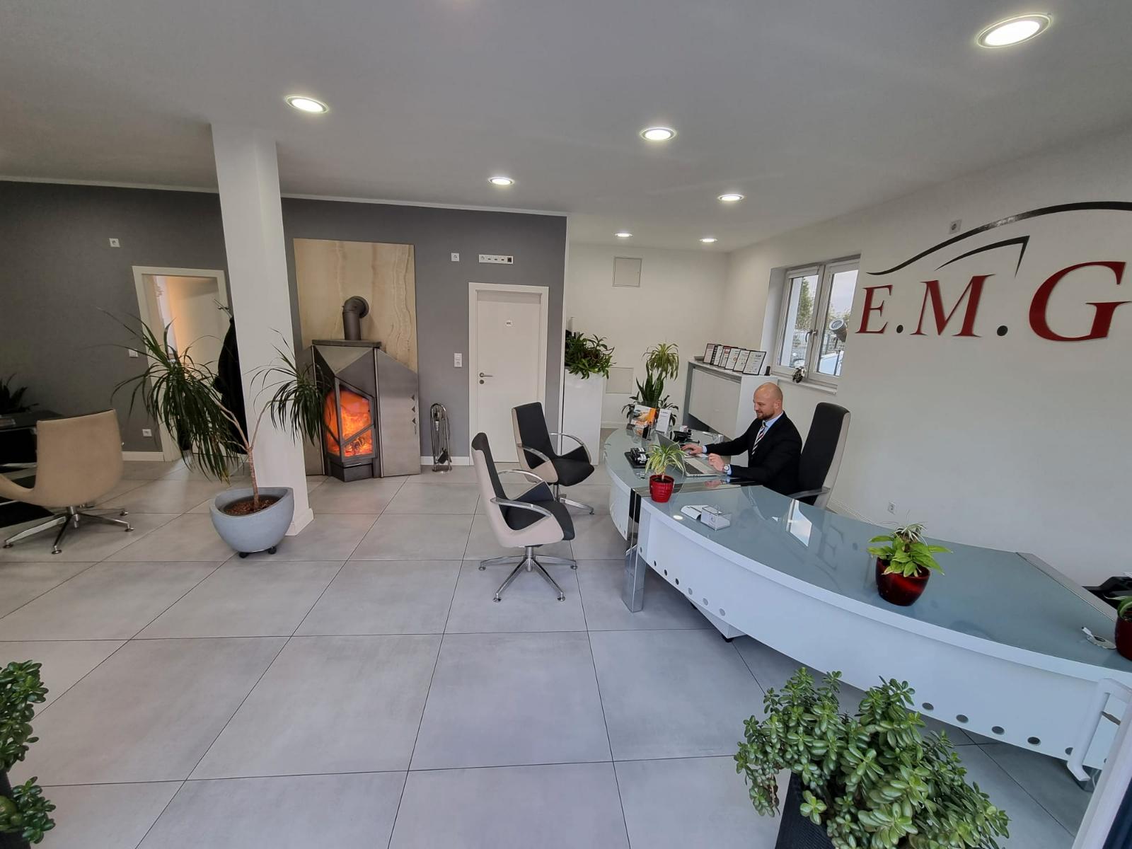 showroom-image-main