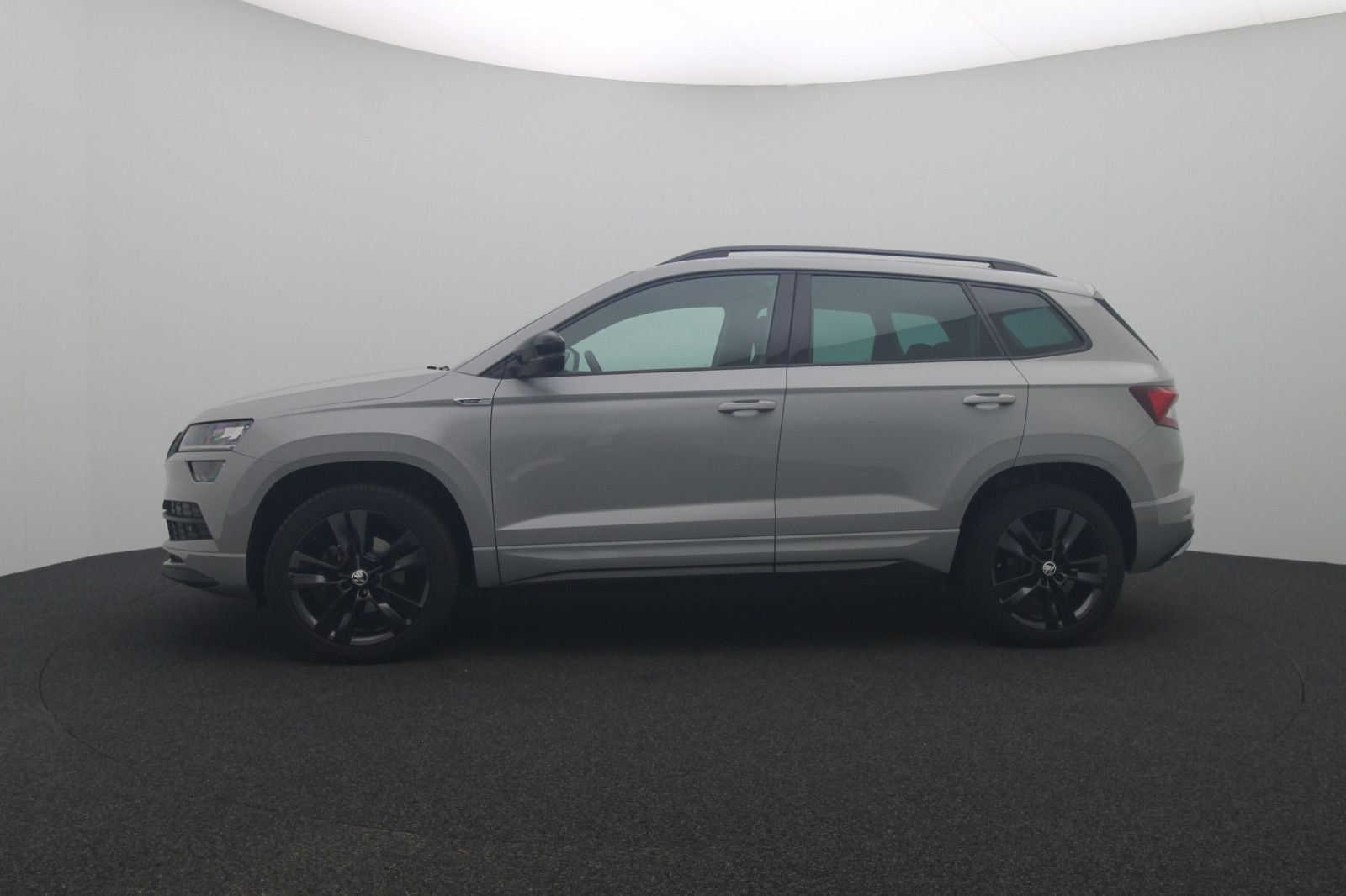 Fahrzeugabbildung SKODA Karoq 1.5 Ambition SPORTLINE LED NAVI ACC