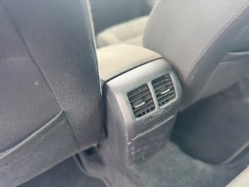 Volkswagen Golf - 10