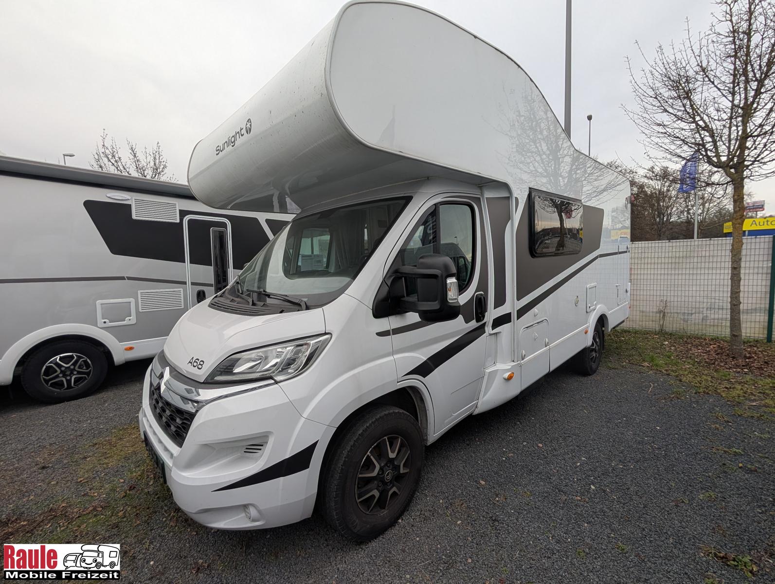Sunlight A 68 mit Klimaanlage, Doppel-Kamera & Navi